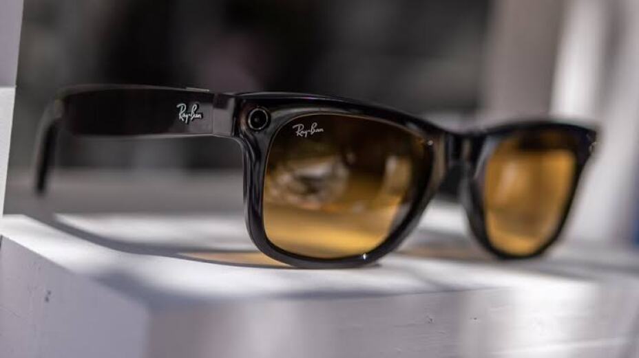 Ray-Ban Meta Smart Glasses